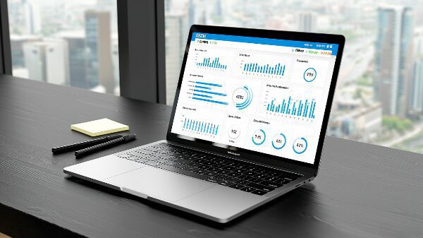 Analyze Your Website SEO for Free SEO analysis interface featured in Top Digital Marketing Tools and Certificate Programs.